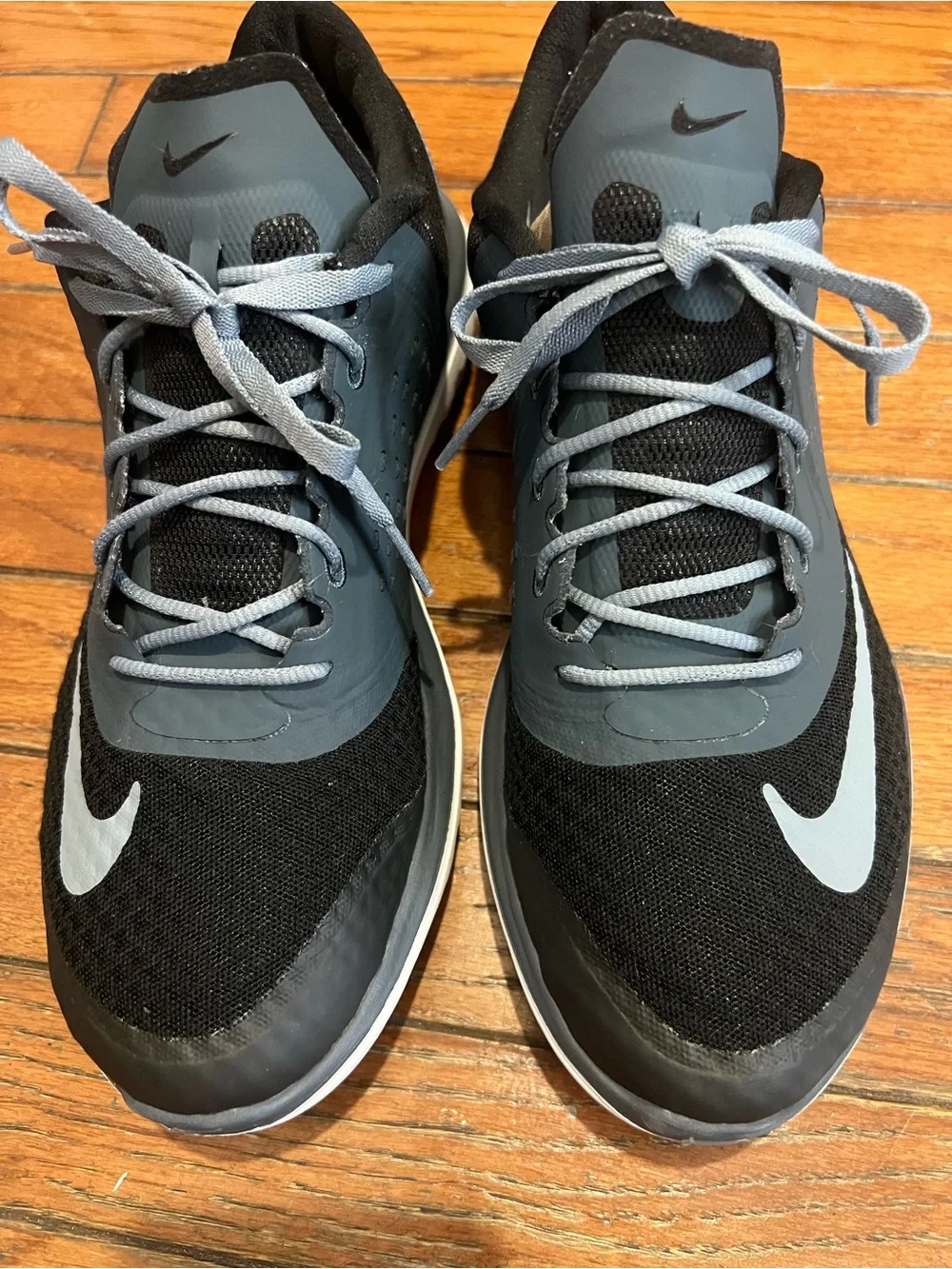 Nike Men’s Black and Blue Athletic Running Shoes size 11